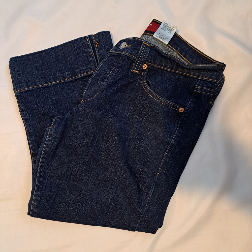 Levi's Women's Size 5 JR Low Slouch Stretch Light Wash Blue Denim Capri Jeans
